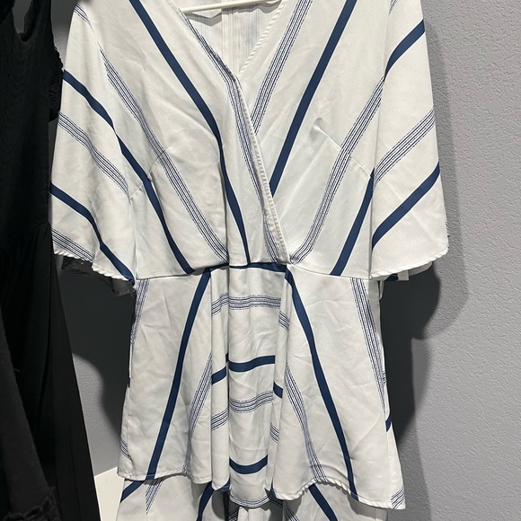 Romper - Picture 3 of 4